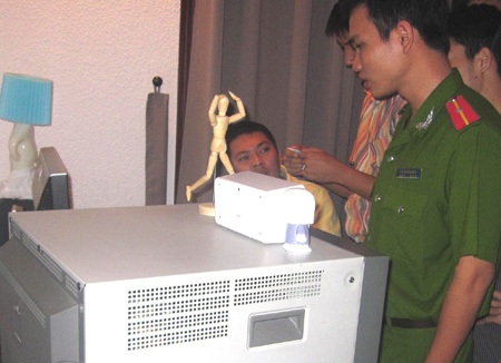 Sử dụng "chui" phần mềm trị giá 4 tỷ đồng - 1