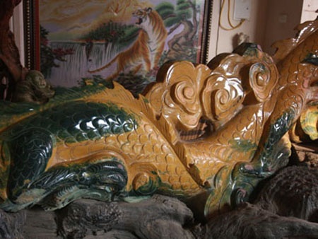 “Sửng sốt” chiêm ngưỡng rồng đá bán quý độc nhất Việt Nam - 3 “Sửng sốt” chiêm ngưỡng rồng đá bán quý độc nhất Việt Nam - 3