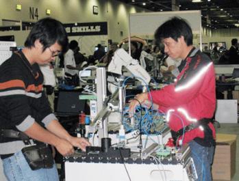 Đoàn Việt Nam giành 7 chứng chỉ xuất sắc - 1 Đoàn Việt Nam giành 7 chứng chỉ xuất sắc - 1