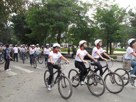 Hoàng thái tử Đan Mạch đạp xe tại Hà Nội ủng hộ bảo vệ môi trường - 10 Hoàng thái tử Đan Mạch đạp xe tại Hà Nội ủng hộ bảo vệ môi trường - 10