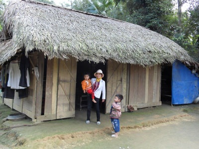 Số hộ nghèo tập trung cao nhất ở vùng núi phía Bắc - 1 Số hộ nghèo tập trung cao nhất ở vùng núi phía Bắc