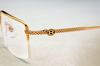 Kính Bentley được làm ra như thế nào?