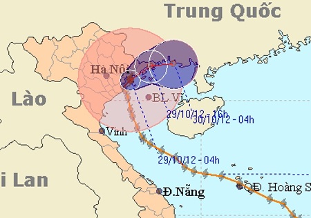 Bão quét qua các tỉnh miền Bắc, 10 người mất tích - 8 Bão số 8 liên tục thay đổi hướng khi đi vào vùng ven biển miền Bắc. (Ảnh: NCHMF)