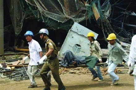 Tai nạn lao động: Nỗi đau không ngừng tăng - 1 Nhiều vụ TNLĐ thảm khốc liên tục diễn ra trên trên cả nước trong thời gian qua