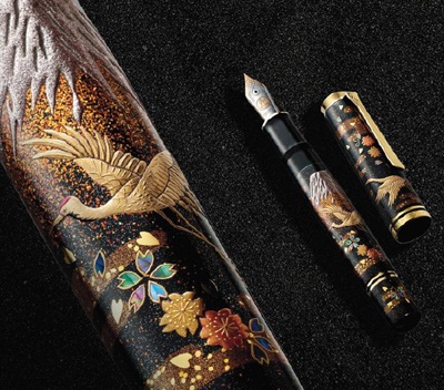 Maki-e: Vang bóng hoàng kim - 2 Chiếc bút