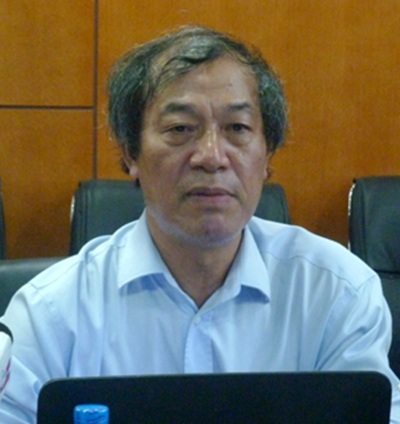 Tâm bão Haiyan đổi hướng vào Thái Bình, Hải Phòng, Quảng Ninh - 2 Ông Bùi Minh Tăng cho biết vùng tâm bão đi vào liên tục có sự thay đổi.