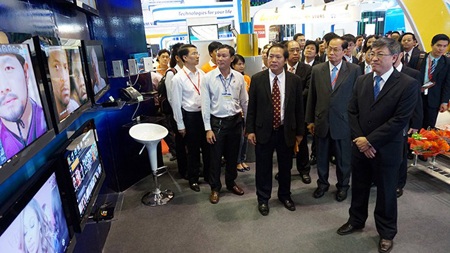 Khai mạc Vietnam Telecomp 2013 - 1 Nhiều lãnh đạo các Bộ, ngành tham