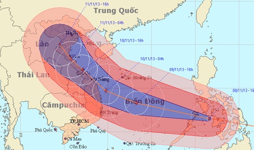 Siêu bão Haiyan còn đổi hướng sau khi vào vùng biển nước ta - 1 Siêu bão Haiyan diễn biến nguy hiểm khi vào vùng biển nước ta. (Ảnh: NCHMF)