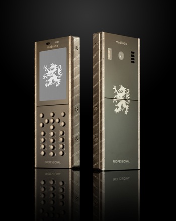 Mobiado Professional 3AF - Sự trở lại của huyền thoại - 2 Mẫu Professional Classic EM đầu tiên của
Mobiado ra mắt năm 2004