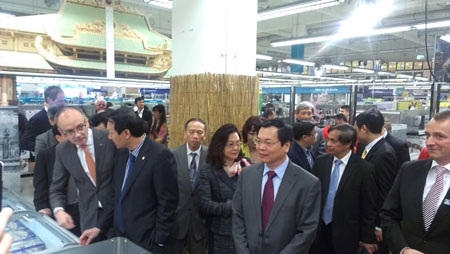 Metro Việt Nam nỗ lực thúc đẩy “Những ngày hàng Việt tại CHLB Đức” - 3 Metro Việt Nan nỗ lực thúc đẩy “Những ngày hàng Việt tại CHLB Đức”.