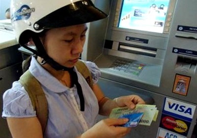 Đề xuất tăng lương tối thiểu 10-12% năm 2015