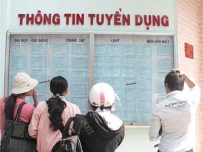 Hơn 160.000 cử nhân, thạc sỹ đang thất nghiệp - 1 Nhiều cử nhân đại học cũng khó kiếm việc làm