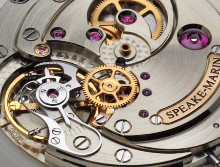 Hãy nhìn tận mắt để thấy hết vẻ đẹp của các chi tiết.