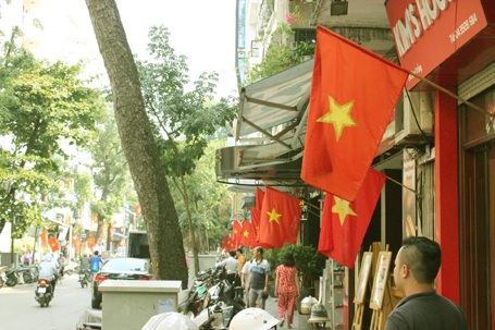 Hà Nội mát mẻ ngày kỷ niệm 60 năm giải phóng - 1 Hà Nội thời tiết mát mẻ, dễ chịu trong ngày kỷ niệm 60 năm giải phóng Thủ đô.