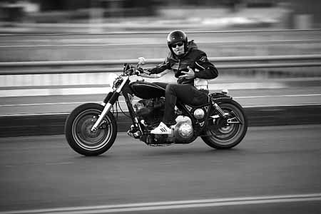 Tản mạn chuyện đàn ông, mô-tô và đồng hồ - 4 Nhân vật hình tượng Che trong bộ
phim ăn khách “The Motorcylce Diaries”