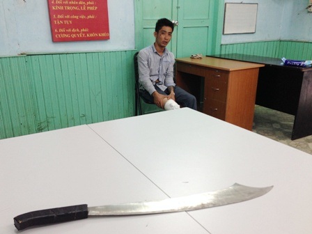 Đối tượng Nguyễn Mạnh Cương và hung khí gây án