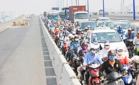 ... gây kẹt xe nghiêm trọng