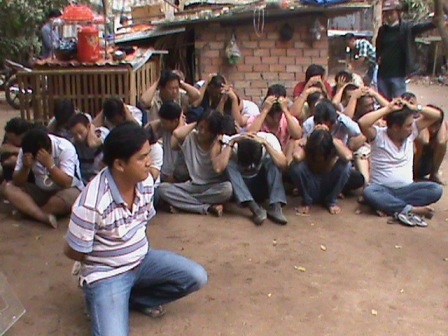 30 đối tượng gồm tổ chức, chủ gà, con bạc...bị bắt giữ quả tang