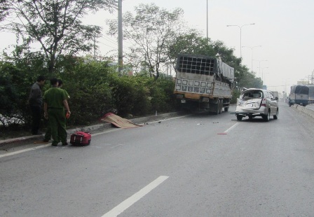 Hiện trường vụ tai nạn thương tâm