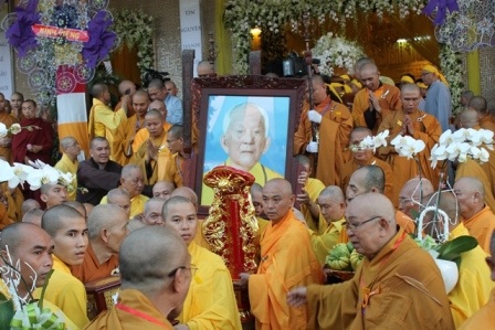 Nhập tháp kim quan cố Đại lão Hòa thượng Thích Trí Tịnh - 4 Di ảnh, long vị được cung thỉnh...