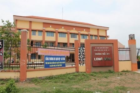 Vụ 64 trẻ nhập viện: VISSAN nhận trách nhiệm và gửi lời xin lỗi - 1 Trường tiểu học Long Bình, quận 9.