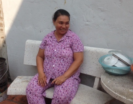 Mua vé số “lấy hên”, 3 tài xế nghèo bất ngờ thành tỷ phú - 2 Anh Trần Thanh Long (tức Công) làm công việc lái xe, hạnh phúc vì bỗng thành tỉ phú.