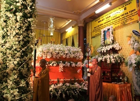 Kim quan cố Đại lão Hòa thượng Thích Trí Tịnh