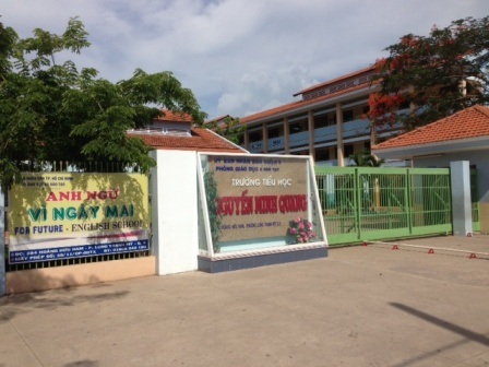 Trường tiểu học Nguyễn Minh Quang - nơi xảy ra tai nạn thương tâm.