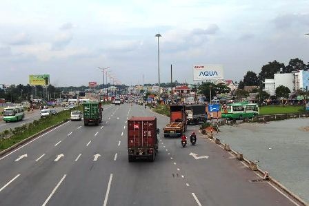 Cửa ngõ thành phố trên XLHN và phà Cát Lái giao thông dịp nghỉ lễ 2/9 vô cùng thông thoáng.