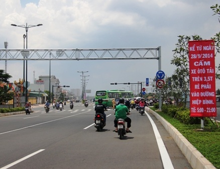 Chấm dứt tình trạng kẹt xe trên đường Kha Vạn Cân