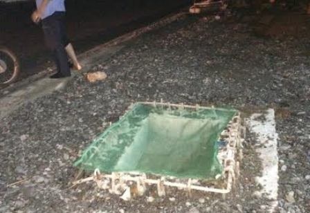 Vụ vỡ thận vì lọt hố công trình: Phạt đơn vi thi công 25 triệu đồng - 2 Hố công trình hào kỹ thuật nơi nạn nhân Cường bị nạn.