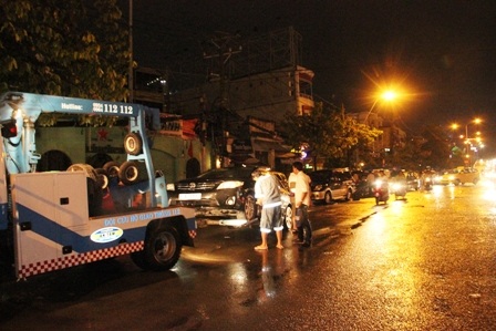 ...nằm la liệt trên đường.