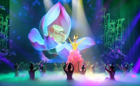 Các tiết mục văn hóa nghệ thuật truyền thống của Dân tộc Việt Nam...