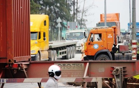 CSGT sẽ được tăng cường điều tiết, ưu tiên dòng xe để hạn chế ùn ứ trên tuyến đường Đồng Văn Cống