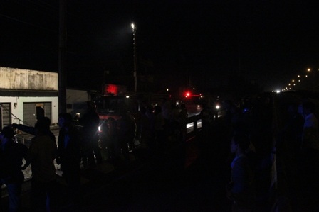 Hỏa hoạn dữ dội đêm giao thừa tại kho chứa balet trên quốc lộ 1, quận Thủ Đức