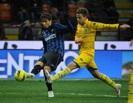 Trước thềm Derby Milan: Sneijder – Chỗ của anh ở đâu? - 3 Trước thềm Derby Milan: Sneijder – Chỗ của anh ở đâu? - 3
