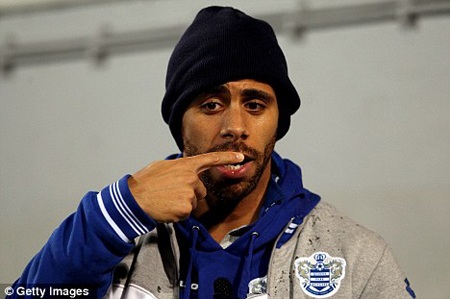 Liệu Terry có xứng đáng nhận cái bắt tay từ Anton Ferdinand? - 4