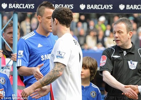 Liệu Terry có xứng đáng nhận cái bắt tay từ Anton Ferdinand? - 3