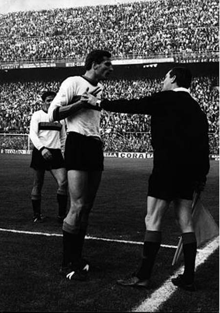 Derby Milan qua những bức ảnh đen trắng - 16