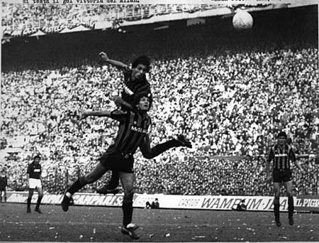 Derby Milan qua những bức ảnh đen trắng - 18