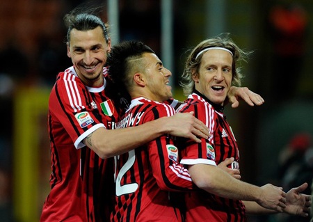 AC Milan: Khi phía trước là “giông tố” - 1