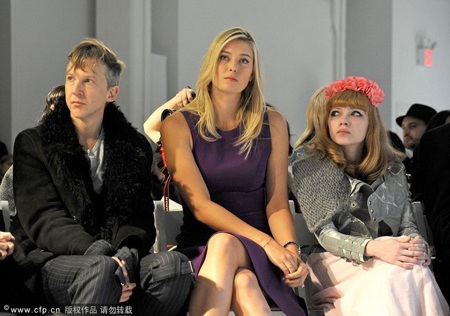 Sharapova đẹp rạng ngời trong buổi trình diễn thời trang ở New York - 1