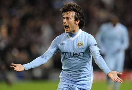 Man City sắp trọng thưởng cho David Silva - 1 Man City sắp trọng thưởng cho David Silva