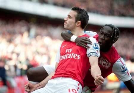 Van Persie: Hãy gọi anh là “siêu Persie” - 3 Van Persie: Hãy gọi anh là “siêu Persie”