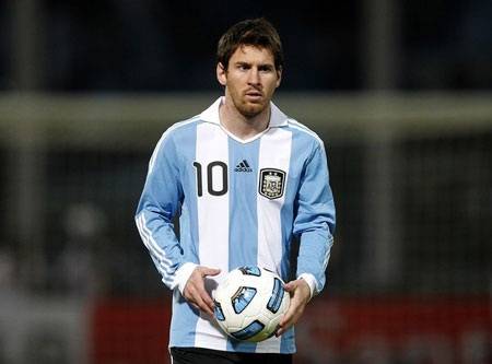 Messi trở thành đội trưởng đội tuyển Argentina - 1