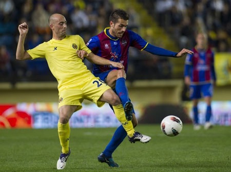 Levante vượt mặt Real và Barca để dẫn đầu Liga - 2 Levante vượt mặt Real và Barca để dẫn đầu Liga - 2