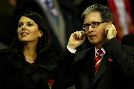 Nụ cười quyến rũ của “vợ trẻ” ông chủ Liverpool - 8