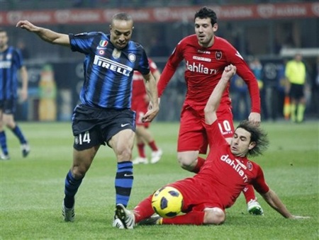 Inter - Cagliari: Tìm đường sống… - 2