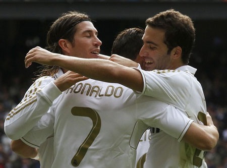 Sporting Gijon - Real Madrid: Cạm bẫy tại El Molinon - 2