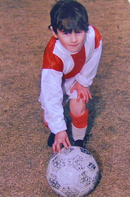 Chùm ảnh: Tuổi thơ của các “ngôi sao” Barcelona - 3